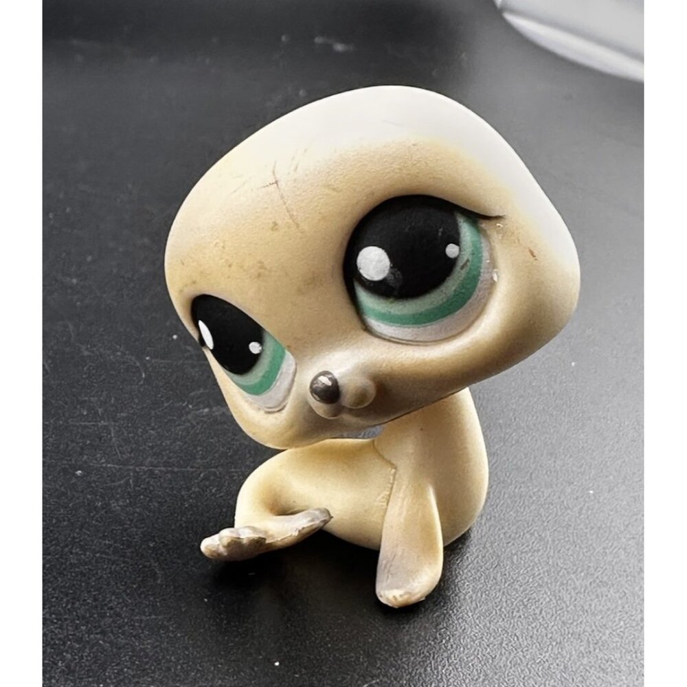 Littlest Pet Shop 342‎ White Seal Arctic Adventure Pack Green Eyes LPS Authentic